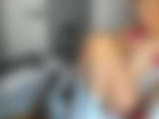 bella-sweeet's Live Sex Cam Show