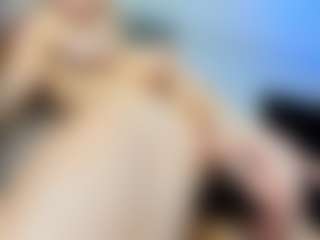 bella-sweeet's Live Sex Cam Show