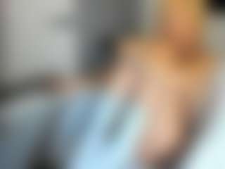bella-sweeet's Live Sex Cam Show