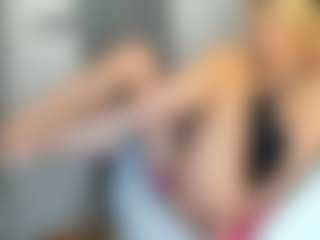 bella-sweeet's Live Sex Cam Show