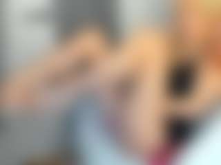 bella-sweeet's Live Sex Cam Show