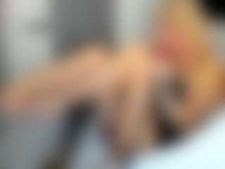 bella-sweeet's Live Sex Cam Show