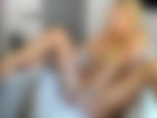 bella-sweeet's Live Sex Cam Show