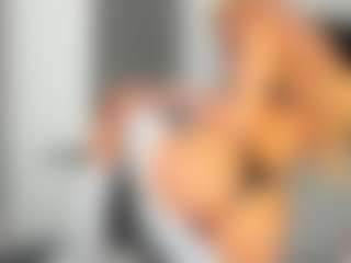 bella-sweeet's Live Sex Cam Show