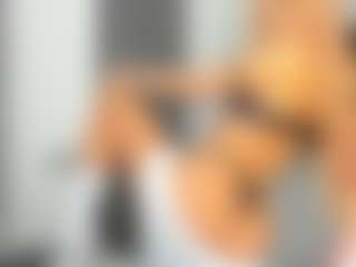 bella-sweeet's Live Sex Cam Show
