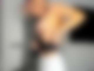 bella-sweeet's Live Sex Cam Show