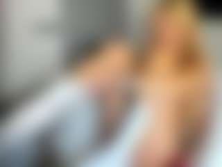 bella-sweeet's Live Sex Cam Show