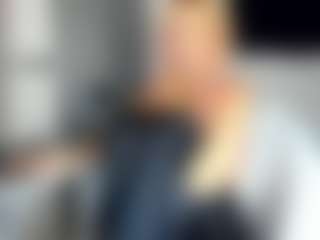 bella-sweeet's Live Sex Cam Show
