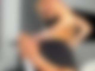 bella-sweeet's Live Sex Cam Show