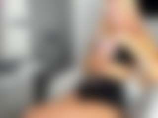 bella-sweeet's Live Sex Cam Show