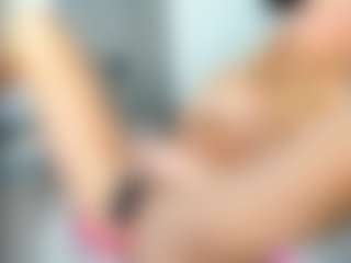 bella-sweeet's Live Sex Cam Show