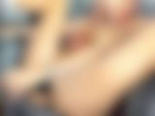 bella-sweeet's Live Sex Cam Show