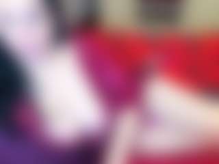 Live cam show with MilfDomina69 - Latina on Mixed Magazine Live