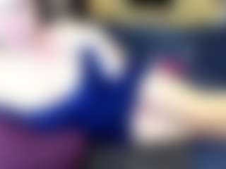 Live cam show with MilfDomina69 - Brown Eyes on CamwithHer