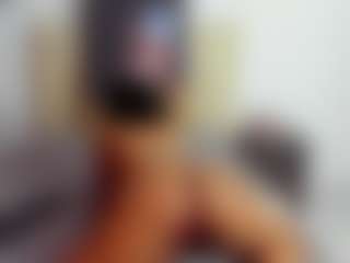 Live cam show with luiissa - Spank MILF on AdultVida.com