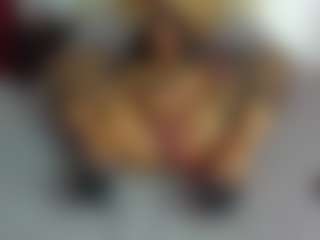 luiissa's Live Sex Cam Show
