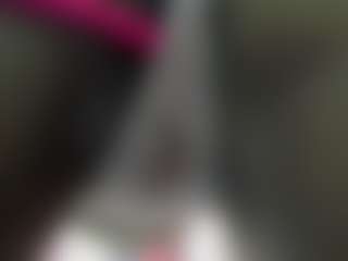 Live cam show with luiissa - Petite MILF on Hubzter Live
