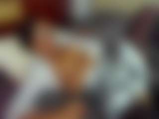 Live cam show with luiissa - Middle Aged on Camsoda
