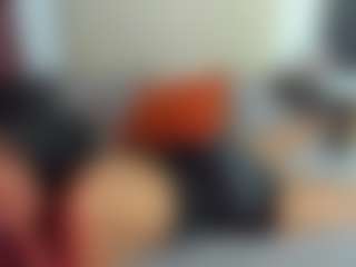 Live cam show with luiissa - Morena on intimatelivegirls.com