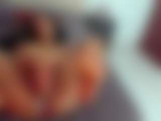 Live cam show with luiissa - Morena on hrnylive.com