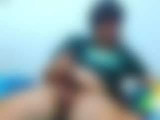 Live cam show with biglatin80 - Facial on Uber Horny
