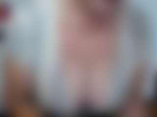 Live cam show with failofayear - BBW White on SinfulBabes