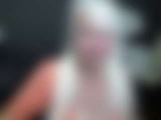 Live cam show with failofayear - Living Room on Milfs Live