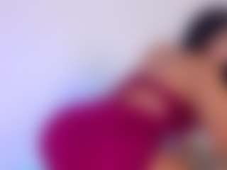 Live cam show with Eli brown - Belly on Camsoda