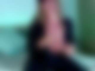 2bigass4_u's Live Sex Cam Show