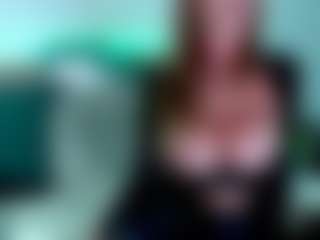 2bigass4_u's Live Sex Cam Show