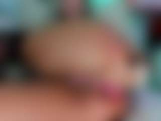 2bigass4_u's Live Sex Cam Show