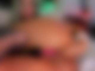 2bigass4_u's Live Sex Cam Show