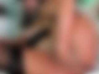 2bigass4_u's Live Sex Cam Show