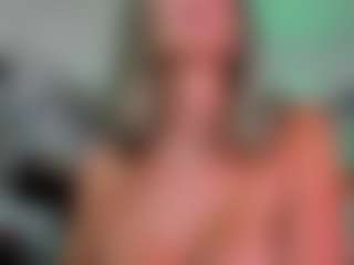 2bigass4_u's Live Sex Cam Show