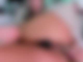 2bigass4_u's Live Sex Cam Show