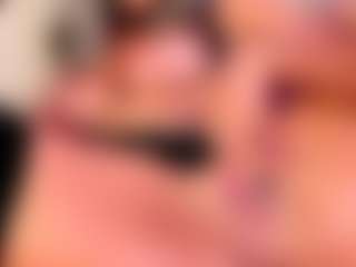 2bigass4_u's Live Sex Cam Show