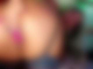 2bigass4_u's Live Sex Cam Show