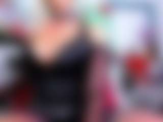 Live cam show with 2bigass4_u - Tease MILF on Camsoda