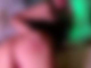 2bigass4_u's Live Sex Cam Show