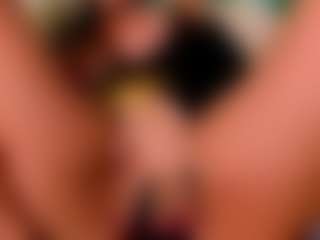 Live cam show with 2bigass4_u - Red Hair Squirt on sexylivex.com