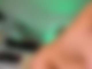 Live cam show with 2bigass4_u - Spank Mature on Sweet Sext