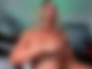 2bigass4_u's Live Sex Cam Show
