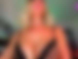 2bigass4_u's Live Sex Cam Show