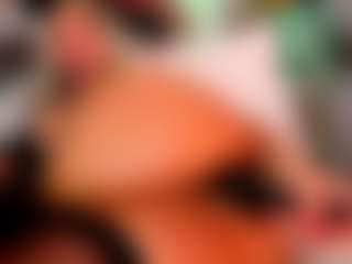 Live cam show with 2bigass4_u - Curvy MILF on Camsoda