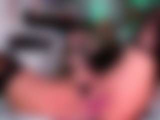 2bigass4_u's Live Sex Cam Show