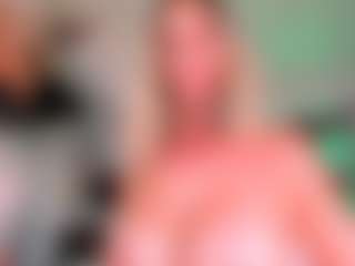 Live cam show with 2bigass4_u - Big Ass on Camsoda