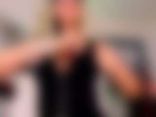 2bigass4_u's Live Sex Cam Show