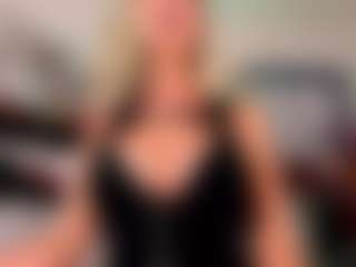 2bigass4_u's Live Sex Cam Show