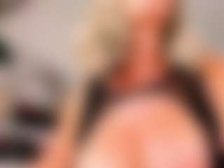 Live cam show with 2bigass4_u - Mature Toys on luckytryst.com