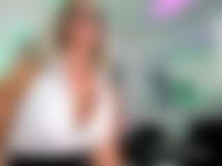 2bigass4_u's Live Sex Cam Show